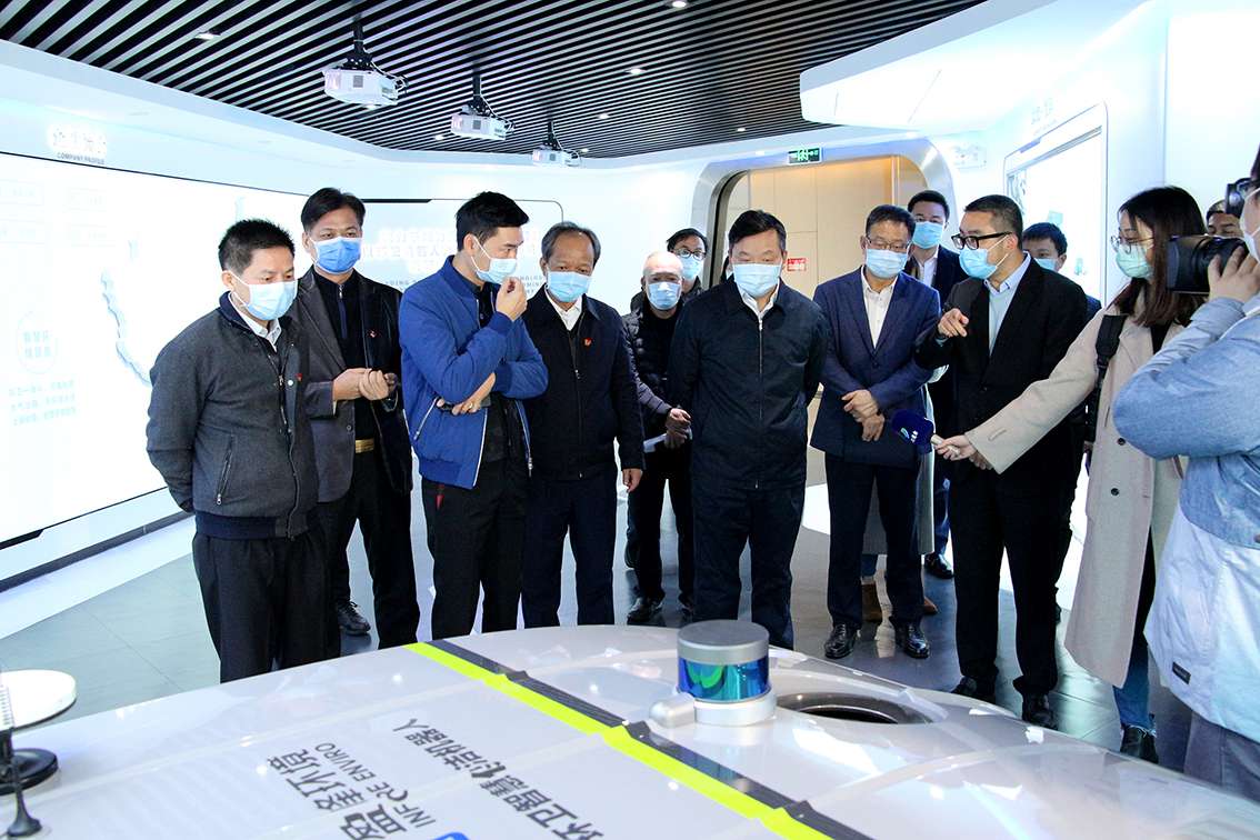 佛山市市長朱偉率隊視察指導盈峰環(huán)境復工抗疫工作，多款環(huán)衛(wèi)消毒設(shè)備助力全國抗疫獲贊！